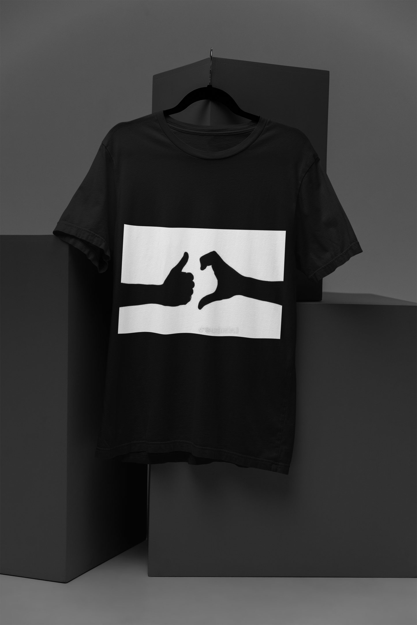 Unisex Thumb and Heart Graphic Printed Round Neck Cotton T Shirt